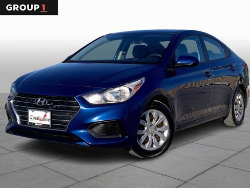 Used 2021 Hyundai Accent SE image 1