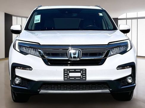 Used 2021 Honda Pilot Touring image 2