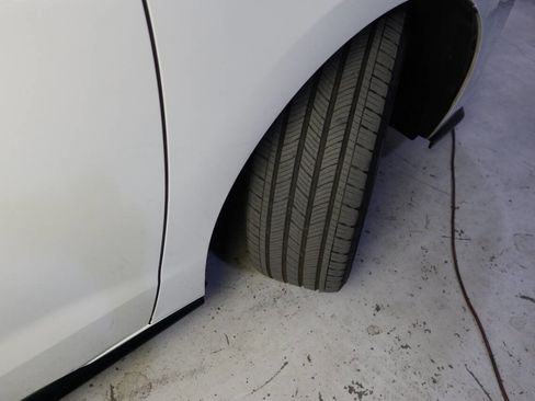 Used 2023 Toyota Sienna XSE image 41