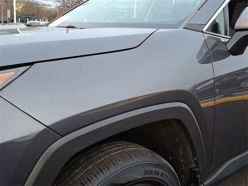 Certified 2022 Toyota RAV4 XLE w/ Convenience Package image 10