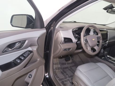 Used 2019 Chevrolet Traverse LT w/ LPO, Floor Liner Package AWD/4WD image 47