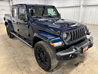 Used 2025 Jeep Gladiator Sport