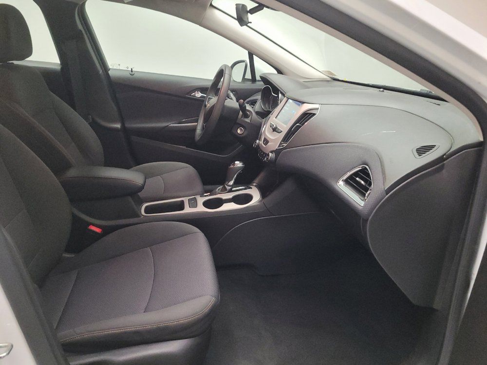 Used 2018 Chevrolet Cruze LS FWD image 21