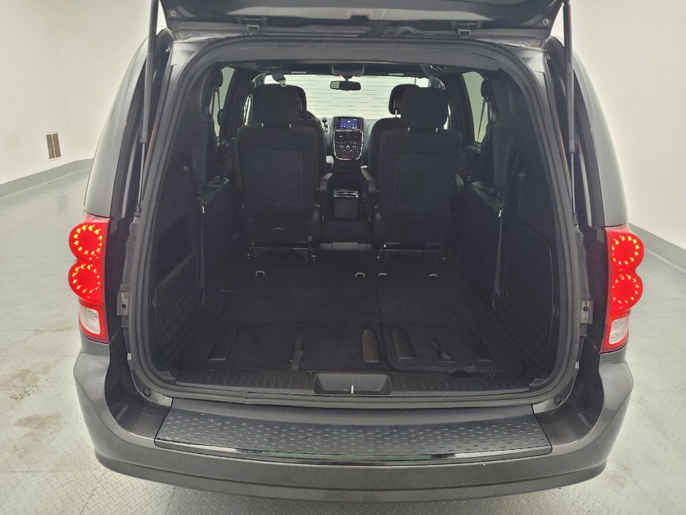 Used 2018 Dodge Grand Caravan SE FWD image 29