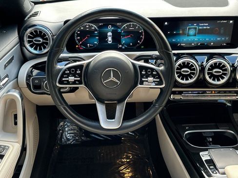 Used 2020 Mercedes-Benz CLA 250 image 12