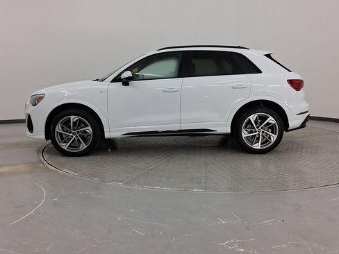 New 2025 Audi Q3 2.0T Premium image 2
