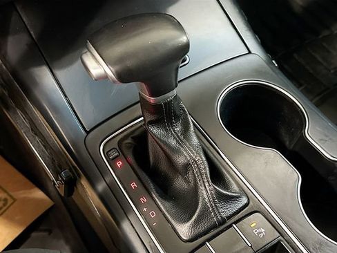 Used 2020 Kia Sorento LX w/ LX I4 Convenience Package image 17