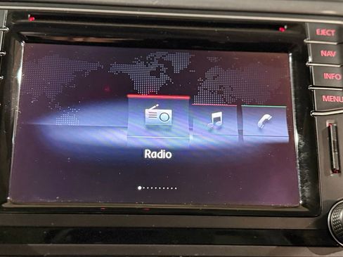 Used 2017 Volkswagen Tiguan Sport image 74