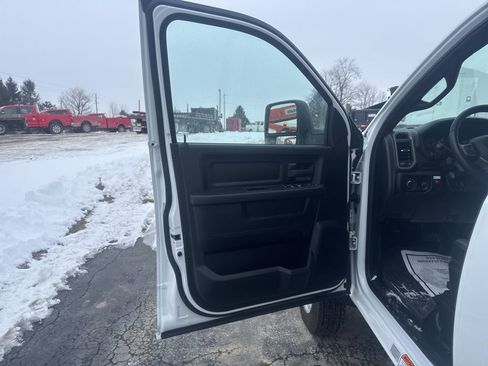 New 2024 RAM 5500 Tradesman AWD/4WD image 9