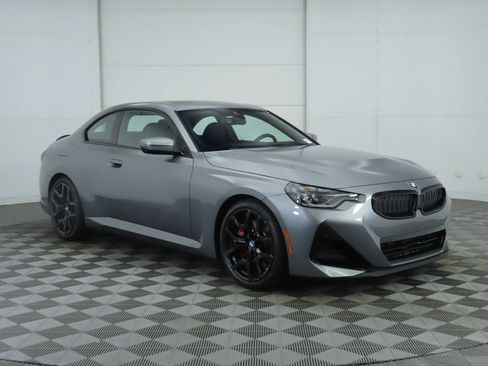 Used 2026 BMW 230i Coupe w/ Premium Package RWD image 4