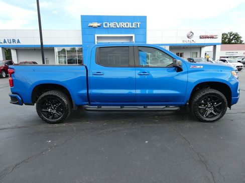 Certified 2023 Chevrolet Silverado 1500 RST w/ Z71 Off-Road Package AWD/4WD image 4