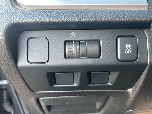 Used 2014 Subaru Crosstrek 2.0i Limited image 14