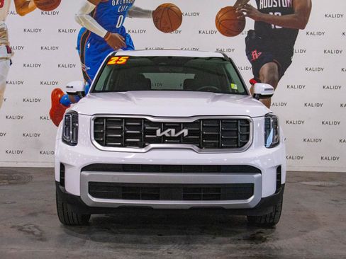 Used 2025 Kia Telluride S image 21