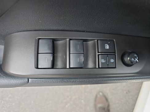 Used 2023 Toyota Camry LE image 30