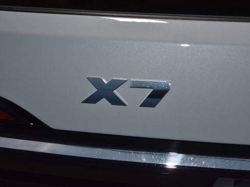 New 2026 BMW X7 M60i image 28