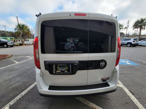 Used 2021 RAM ProMaster City Tradesman SLT image 10