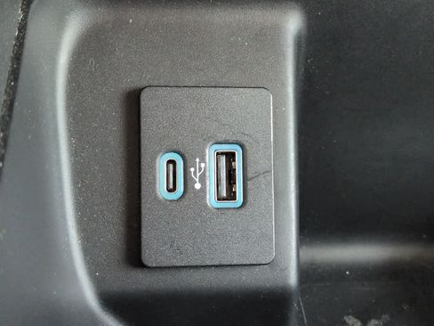 Used 2021 Ford F150 XLT w/ Equipment Group 301A Mid RWD image 21