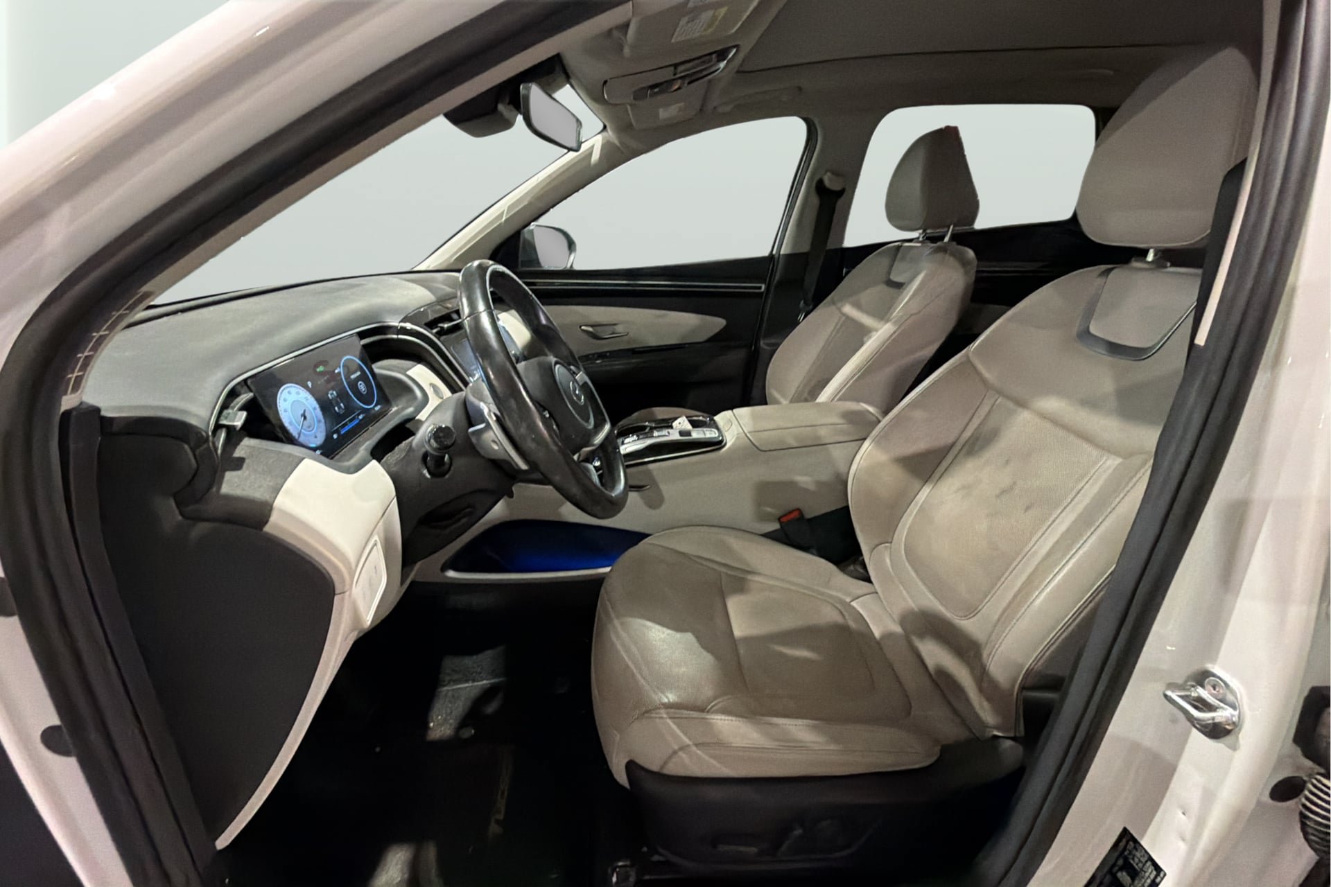 Used 2023 Hyundai Tucson Limited AWD/4WD image 14
