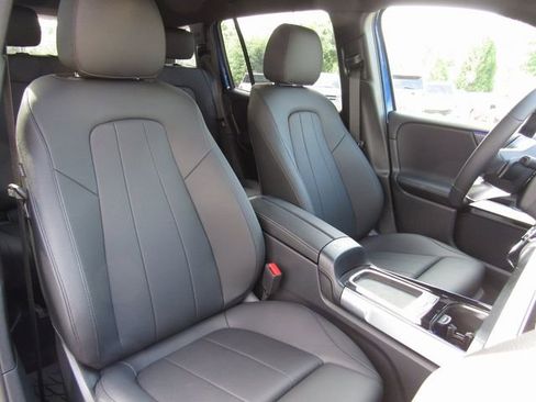 Used 2025 Mercedes-Benz GLB 250 4MATIC image 20