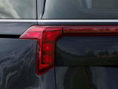 New 2026 Kia Carnival LX FWD image 11