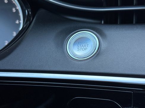 Used 2025 Genesis GV70 2.5T image 21