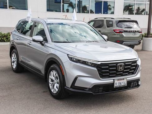 Used 2024 Honda CR-V LX image 3