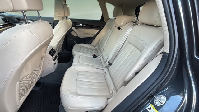 Used 2018 Audi Q5 2.0T Premium Plus w/ Premium Plus Package AWD/4WD image 20