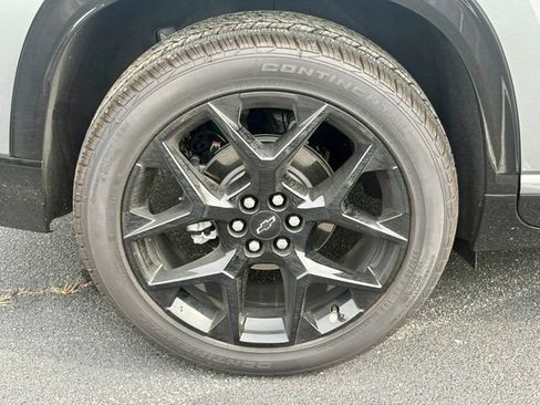 Used 2026 Chevrolet Traverse RS FWD image 30