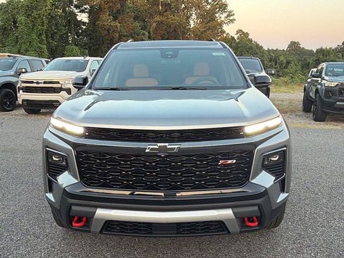 New 2027 Chevrolet Traverse Z71 AWD/4WD image 2