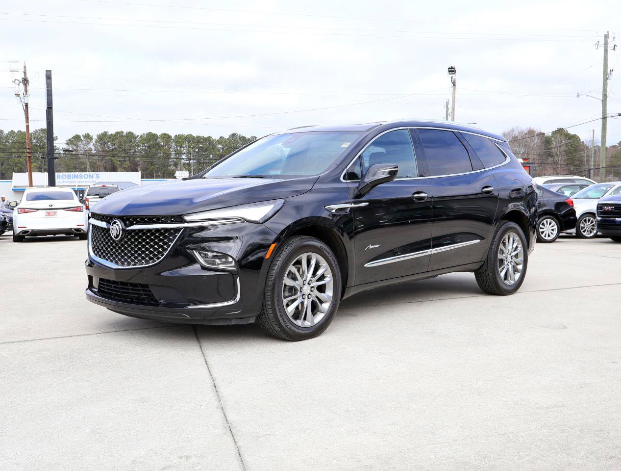 Used 2022 Buick Enclave Avenir w/ Avenir Technology Package FWD image 36