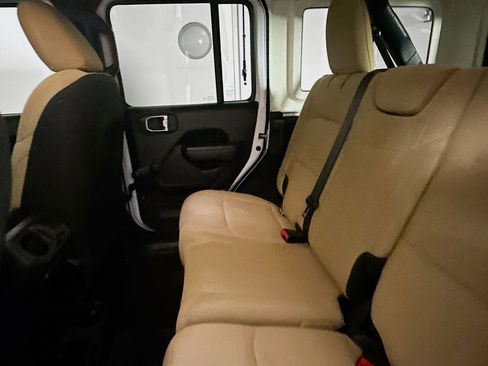 Used 2022 Jeep Wrangler Unlimited Sport image 26