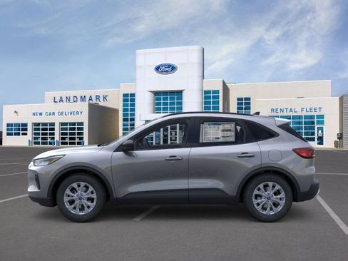 New 2026 Ford Escape Active w/ Active Premium Tech Pack image 3