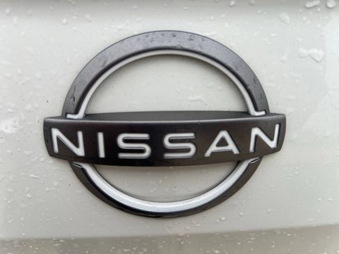 Used 2024 Nissan Altima 2.5 SR FWD image 12