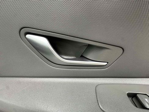 Used 2021 Hyundai Elantra SEL FWD image 34
