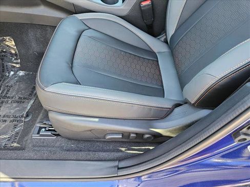 New 2025 Subaru Crosstrek 2.5i Limited w/ Popular Package #3A image 4