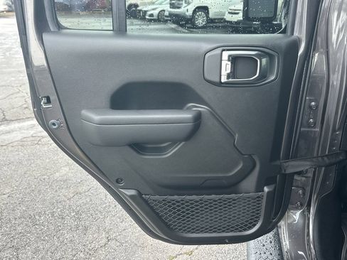 Used 2025 Jeep Wrangler Unlimited Sport AWD/4WD image 22