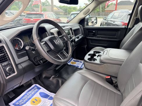 Used 2020 RAM 1500 Tradesman RWD image 11