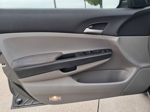 Used 2009 Honda Accord LX image 9