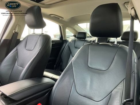 Used 2019 Ford Fusion Titanium FWD image 8