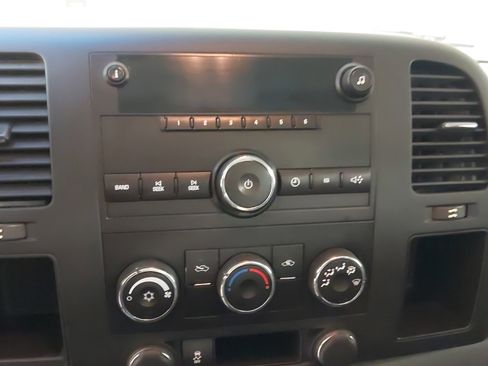 Used 2012 Chevrolet Silverado 2500 W/T image 20