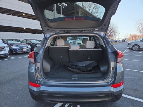 Used 2018 Hyundai Tucson SEL image 5