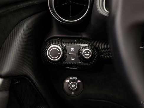 Used 2022 Ferrari 812 GTS RWD image 96