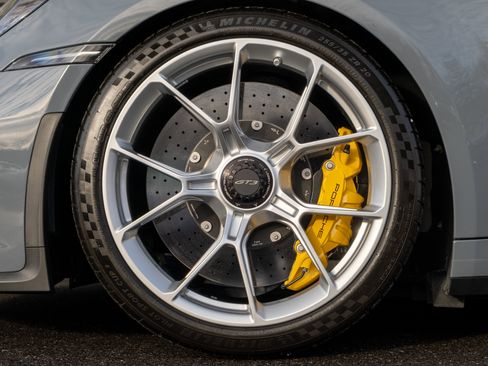 Certified 2024 Porsche 911 GT3 image 12