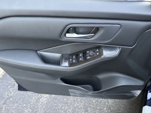 New 2026 Nissan Rogue SV AWD/4WD image 11