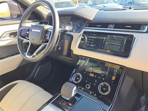 Used 2021 Land Rover Range Rover Velar R-Dynamic S image 8