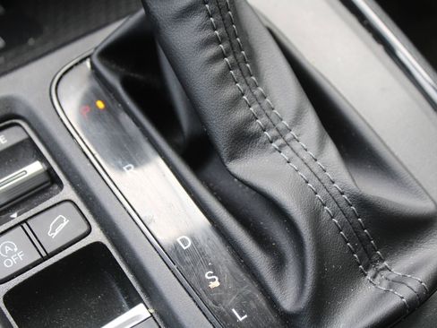 Used 2025 Honda CR-V EX-L image 36