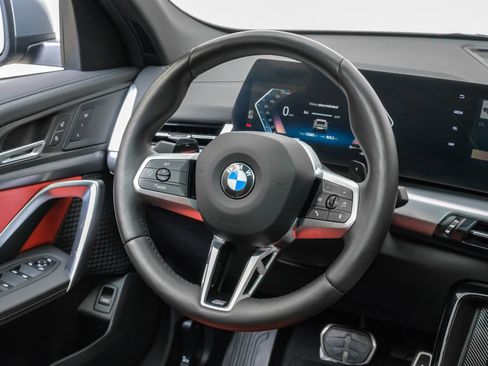 Used 2025 BMW X2 xDrive28i image 21