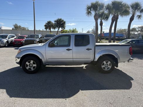 Used 2008 Nissan Frontier SE w/ SE Value Truck Pkg image 4