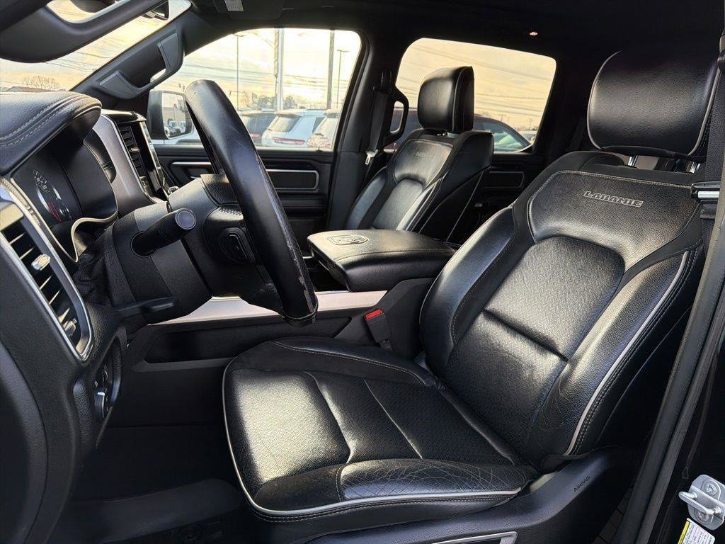 Used 2019 RAM 1500 Laramie AWD/4WD image 31