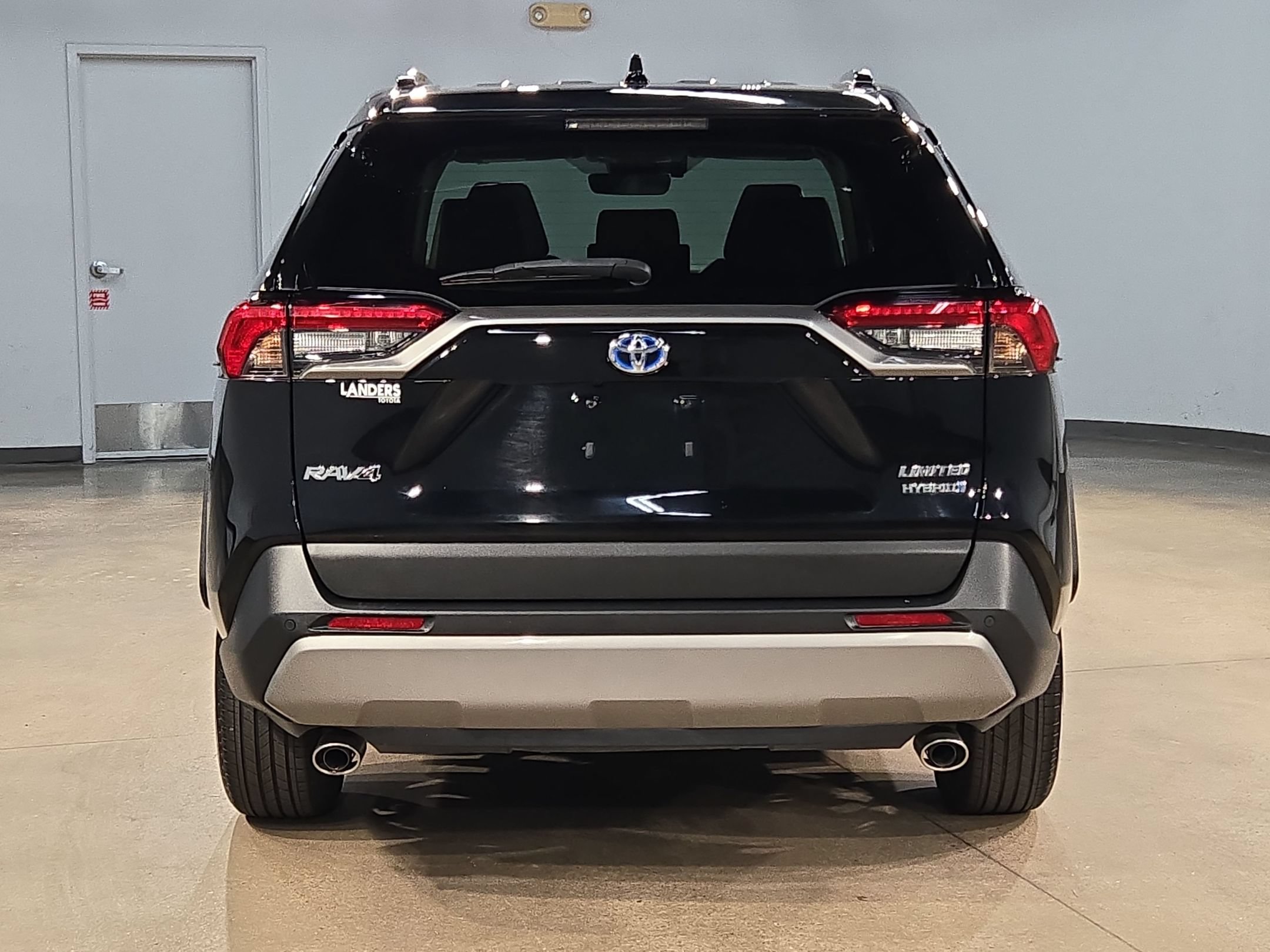 Used 2024 Toyota RAV4 Limited w/ Advanced Technology Package AWD/4WD image 6
